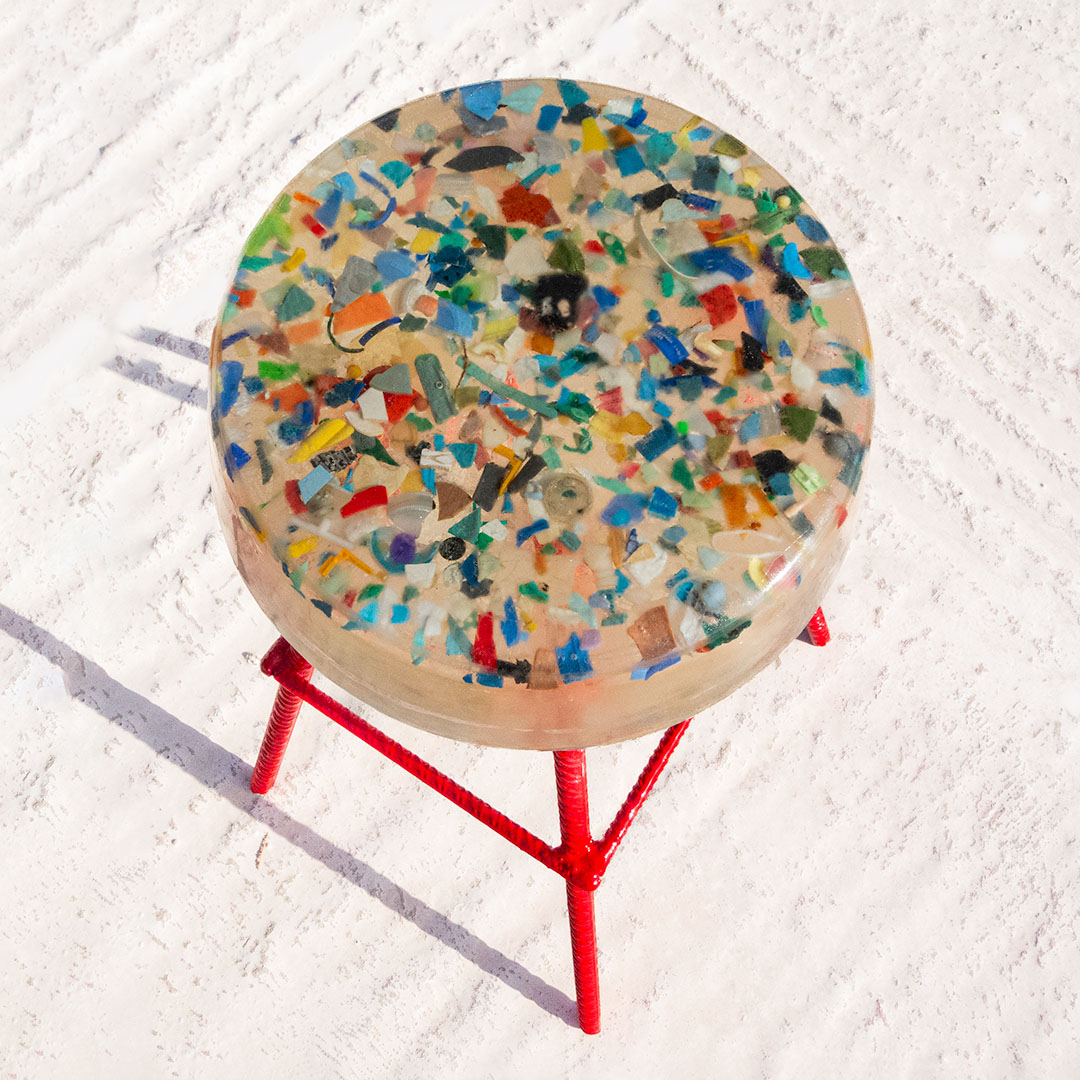 Epoxy resin plastic table